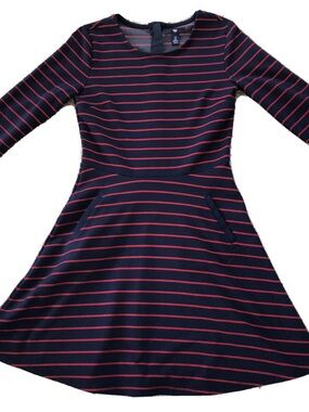GAP NWOT Navy and Red Striped Dress with 3/4 Sleeves A Line Fit, Flowing Skirt